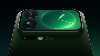 Xiaomi 17 Pro este rivalul de iPhone 17 Pro ce aduce ecran secundar în spate și rămâne la fel de compact