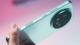 Bătălia în AnTuTu a primelor flagship-uri cu Snapdragon 8 Elite Gen 5: Xiaomi 17 Pro versus HONOR Magic 8