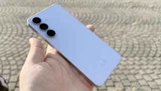 Samsung Galaxy S25 FE: Upgrade incremental în ceea ce privește hardware-ul, cu încărcare la 45W și o cameră selfie de generație nouă