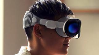 Apple Vision Pro 2 nu va impresiona, conform unei scăpări oficiale de la FCC; Cât va costa?