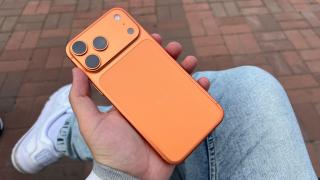 Apple iPhone 17 Pro Max: În sfârșit schimbare de look, aluminiu și o nuanță de portocaliu aprins îndrăzneață