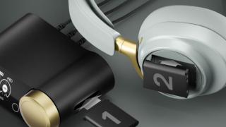 SteelSeries prezintă Arctis Nova Elite: Căști wireless Hi-Res, cu drivere din fibră de carbon și AI pentru filtrarea zgomotului de fundal