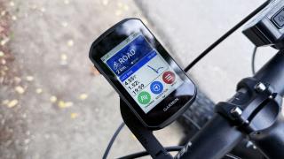 Am testat Garmin Edge 850: Ciclocomputer compact și inteligent, cu GPS precis, Garmin Pay + difuzor pentru alerte sonore