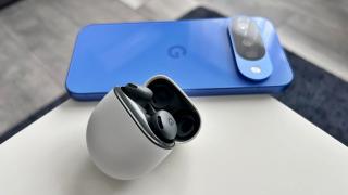 Google Pixel Buds 2a Review: Căștile wireless mid-range care livrează sunet premium și boost de autonomie