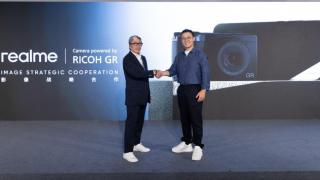 Ce aduce realme GT 8 Pro pe partea foto ca urmare a parteneriatului cu Ricoh? Filtre, stiluri foto iconice