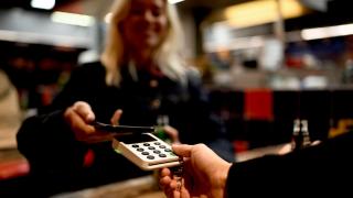Ericsson preia controlul complet al rețelelor Vodafone în trei țări; vine și cu AI și Open RAN în pachet