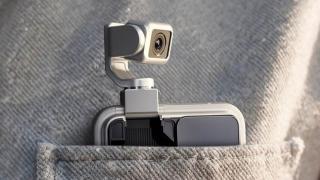 Dacă ASUS ar fi continuat ideea lui ZenFone 7... probabil aşa ar fi arătat modelul din 2026