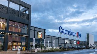 [UPDATE: Avem poziția oficială Carrefour] Carrefour pleacă din România; Cine i-ar putea prelua magazinele?