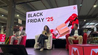 Sameday în topul celor mai descărcate aplicații din România alături de TikTok, 1 milion de colete procesate pe zi + investiții mari pentru Black Friday 2025!