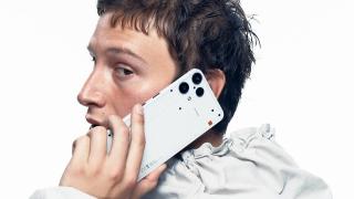 Nothing Phone (3a) Lite a debutat! E de fapt CMF Phone 2 Pro cu design ușor modificat și cu...reclame!?