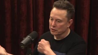 De ce nu va exista vreodată un telefon Tesla; motivul solid dezvăluit chiar de către Elon Musk