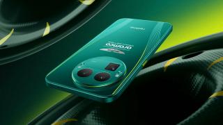 realme GT8 Pro Aston Martin este aici! Finisaj din fibră de carbon, accente neon; Cât costă?