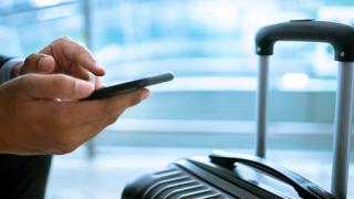 De ce trebuie să ai telefonul pornit OBLIGATORIU la aeroport, în SUA