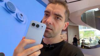 Video hands-on HONOR 500: Smartphone midrange, cu hardware „wow”, în frunte cu un procesor Snapdragon 8s Gen 4 și o baterie MARE, de 8000 mAh