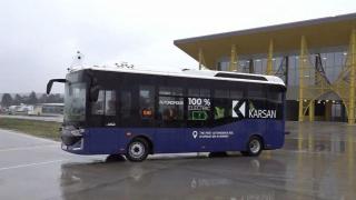 Premieră națională pe aeroportul din Cluj: Primul autobuz electric autonom testat în România