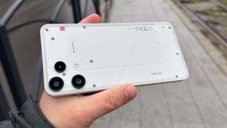 Nothing Phone (3a) Lite: Hardware în strânsă legătură cu particula Lite, ecran mare și microSD