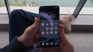 Smartphone-ul prototip TikTok este automatizat pentru shopping online, cu accent pe economii, vine cu “Gemini-ul chinez” preinstalat