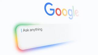 Google va trebui să renegocieze anual avantajele motorului său de căutare; Şanse în plus pentru rivali