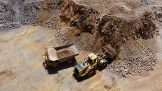 O nouă fabrică pentru pământuri rare în România: SUA se implică direct pentru a reduce dependența de China