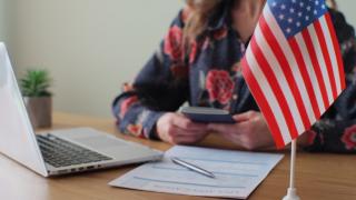 SUA vrea acces la social media înainte să intri în țară; Călătorii din România și alte țări Visa Waiver vizați de schimbări majore