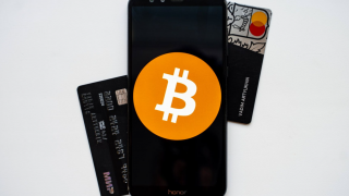 Tranzacţiile cu criptomonede raportate direct la ANAF din 2026; Creşte şi impozitul pe cripto!