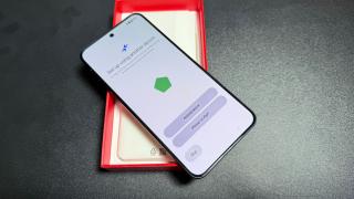 OnePlus 15R: OS, UI bazate pe Android 16 și interfața OxygenOS 16, cu opțiuni AI Plus Mind în centrul atenției