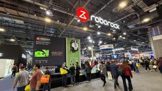 CES 2026: Am tras la poartă la standul Roborock, am văzut robotul cu picioare şi altele! (Video)