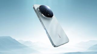 Preț și disponibilitate Honor Magic8 Pro în România (1000 lei discount la achiziție + căști wireless cadou)