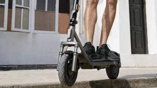 Xiaomi anunță Electric Scooter 6; Trotineta electrică vine la nivel global, cu motor mai puternic și sistem dublu de suspensie