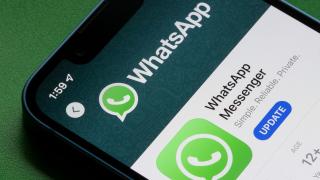 Nu vrei reclame în WhatsApp? Meta testează un abonament lunar care le elimină