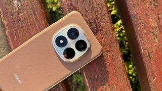 Redmi Note 15 Pro+ 5G: Cameră duală, cu senzor principal de 200 megapixeli pus să facă de toate