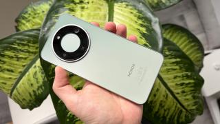 HONOR Magic8 Lite: Camera de midrange spre entry level, upgrade la Selfie, Closeup