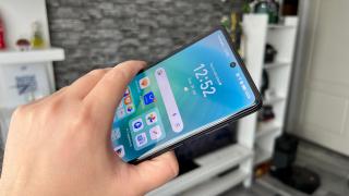 Honor Magic V6 pliabilul nr.1 de productivitate? Va avea baterie de 7500 mAh și încărcare la 120W pe fir