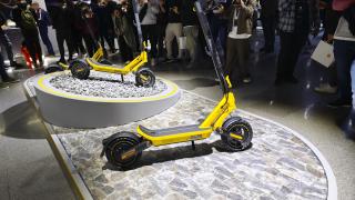 MWC 2026: Xiaomi Electric Scooter 6 Ultra hands on - trotineta 75 km autonomie, inspiraţie de la supermașină, încărcare rapidă