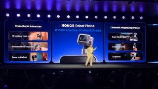 MWC 2026: HONOR Robot Phone este un telefon cu gimbal pe braţ robotic, personalitate de roboţel Star Wars, cameră ARRI