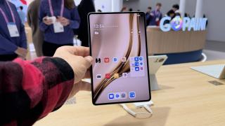 MWC 2026: HUAWEI MatePad Mini hands-on - Tabletă compactă și ușoară, cu display OLED de 8.8 inch