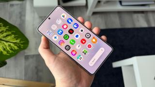 Samsung Galaxy S26: Display de 6.3 inch numai bun pentru cei care vor telefon compact, mai luminos decât Ultra