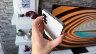 Samsung Galaxy S26+: Benchmark-uri solide, cu un Exynos 2600 ce triumfă în multi-core GeekBench