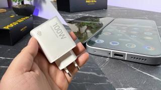 POCO X8 Pro: Baterie orientată spre consum media și jocuri, de 6500 mAh, cu încărcare la 100W