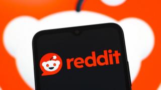 Sfârșitul anonimatului pe Reddit? Planurile companiei vizează verificarea identității utilizatorilor