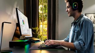 Cât de mult contează ergonomia pentru tine? Tastatura RAZER Pro Type ERGO promite o tastare naturală și boost de productivitate