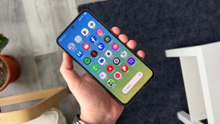 Samsung Galaxy A37: Display neschimbat de la predecesor, nu se umblă nici la muchii
