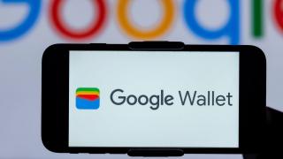 Update util pentru Google Wallet: Funcția „Live Updates” arată statusul zborurilor în timp real pe Android