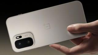  OnePlus Ace 6 Ultra apare în imagini oficiale înainte de debut; Design Metal Storm și focus pe gaming