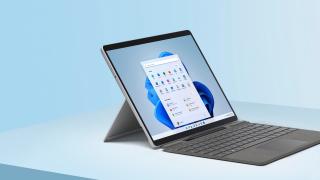 Surface Pro 12 apare în primele leak-uri: până la 32GB RAM și procesoare Intel Panther Lake