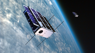 Starlink vrea să fenteze dependența de operatorii de telefonie, dar nu prea are de ales deocamdată
