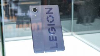„Ți-am dat un inel... RGB”!? Lenovo Legion Gaming Tablet 2026 a pus inel RGB luminos pe tableta de gaming Legion 2026