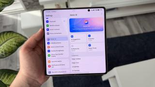 Honor Magic V6: MagicOS 10 aduce transparența și pe format pliabil, multă integrare cu Apple