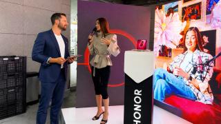 HONOR Magic V6 lansat în România la Art Safari, în cadrul unui eveniment plin de instalaţii de artă; A sosit şi HONOR Watch 6!