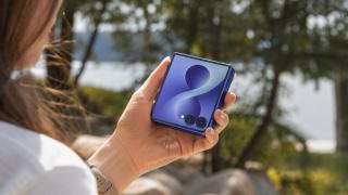 Preț și disponibilitate Samsung Galaxy Z Flip8 în România (Preînregistrare)